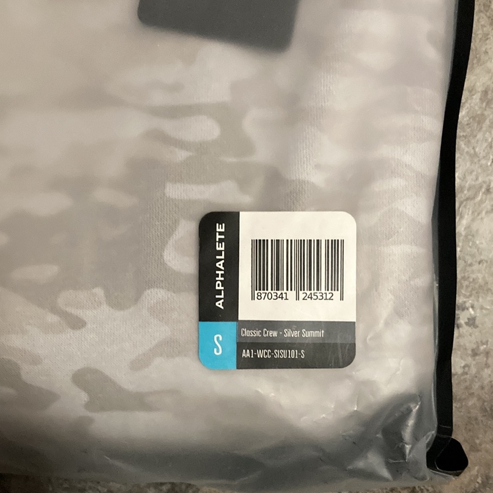 NWT - Ladies Alphalete Classic Crew Crop Sweatshirt (S) - Picture 7 of 7